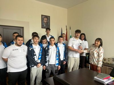 Вицешампионска титла за хандбалистите на ПГРТО 6